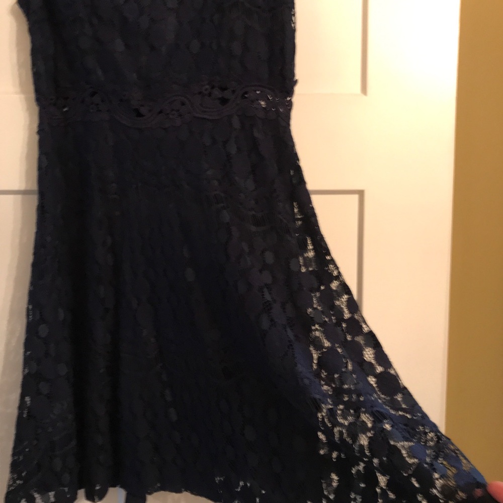 Dress - Picture 4 of 7